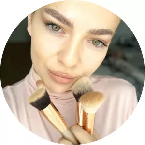 Estera Buble photograph