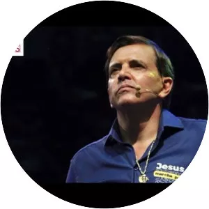 Estevam Hernandes - Sônia Hernandes' husband