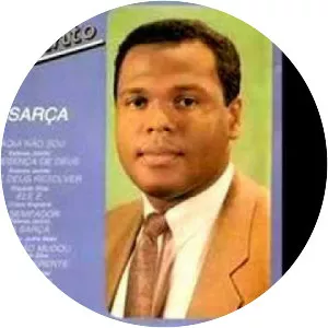 Esteves Jacinto - Musical artist