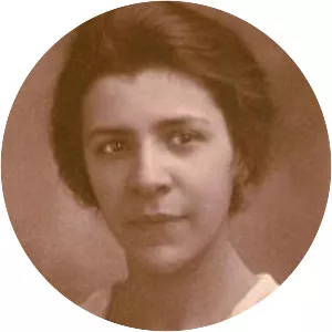 Esther Popel