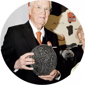 Esther Salinas Pliego - Ricardo Salinas Pliego's sister