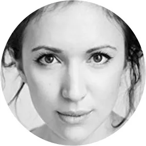 Esther Smith - Actress