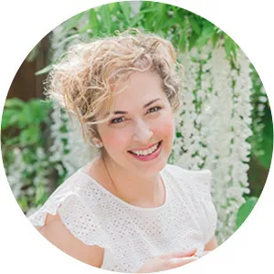 Eva De Viveiros - Actress