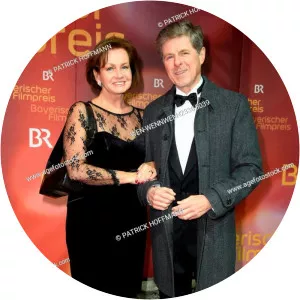 Eva Kummeth - Author