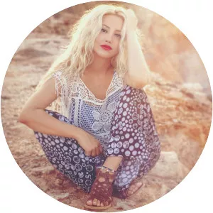 Eva Tsachra Musician