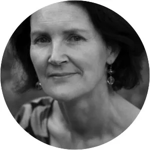 Eve de CastroRobinson