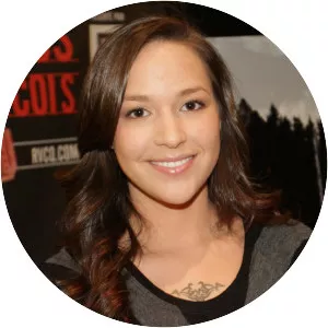 Eve Ringuette - Actress