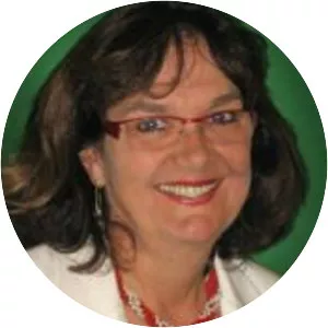 Evelyn Elsaesser Valarino