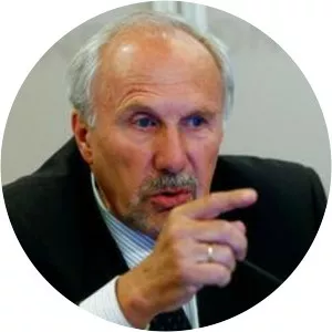 Ewald Nowotny