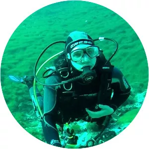 Ewens Ponds - Pond in Australia