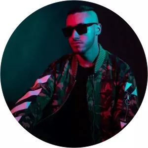 jitta on the track exssv - Musical artist