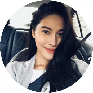 Eyra Hazali - Actress