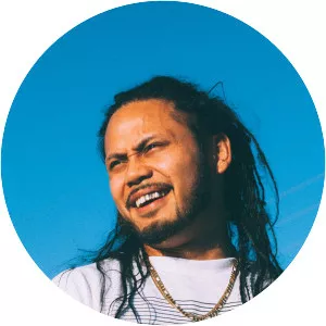 ezale - Musical artist