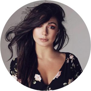 Ezme Hetharia photograph