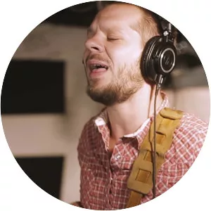 Ezra Bell - Musical artist