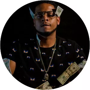 Ezzy Money - Musical artist