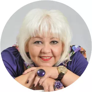 Fabiola Posada - Comedian