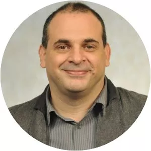 Fabrício Mamberti - Director ‧ Sérgio Mamberti's son