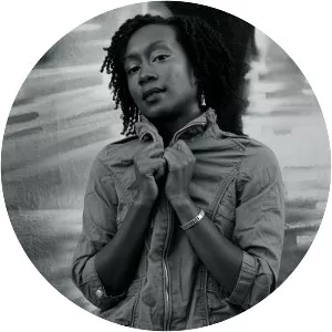 Fae Simon - Musical artist