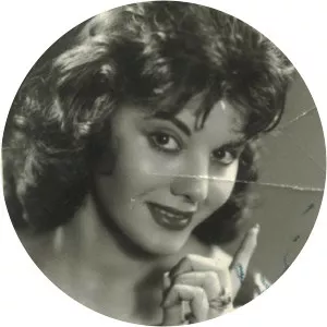 Fakhri Khorvash - Iranian film actress