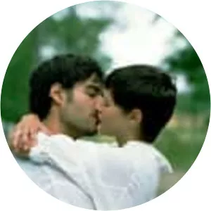 Falling Beauty - 2004 ‧ Drama/Romance ‧ 1h 39m