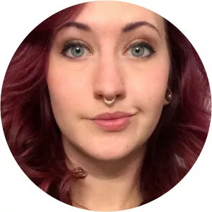 Falynn Koch - Author