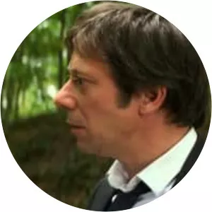 Families - 2015 ‧ Drama/Comedy-drama ‧ 1h 53m