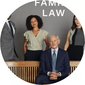 Family Law - 1999 ‧ Drama ‧ 3 seasons