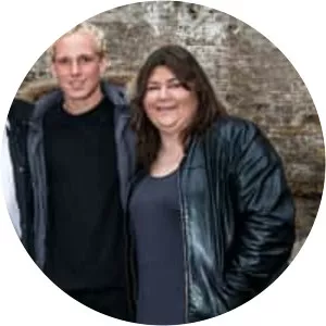 Famous, Rich and Hungry