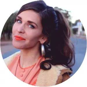 Fanny Lumsden - Singer-songwriter