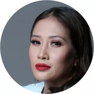 Farra Umyra - Musical artist