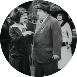 Fatty and Mabel at the San Diego Exposition - 1915 ‧ Black and white/Indie film ‧ 14 mins