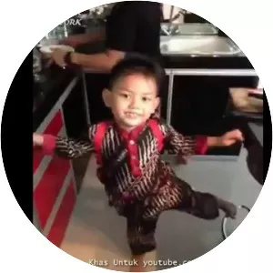 Felice Gabriel - Dewi Persik's son