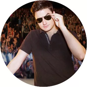 Felipe Neto: My Life Makes No Sense