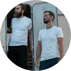 Felső Tízezer - Musical group