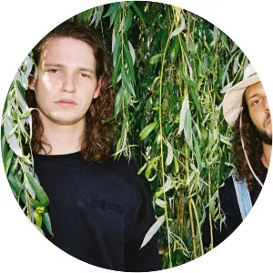 Feng Suave - Musical group