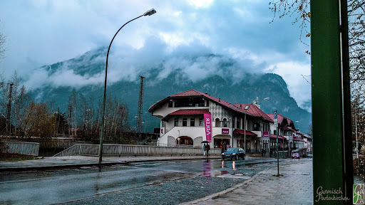 Ferienwohnungen Bayerischer Hof - Indoor lodging in Garmisch-Partenkirchen, Germany