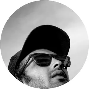 daniel peralta fernando mena