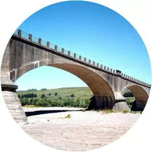Fernbridge - Arch bridge in California