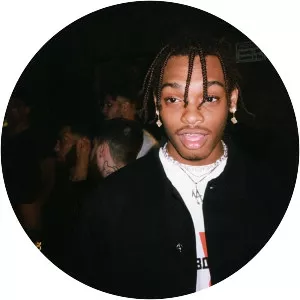 Fiji Macintosh - Musical artist