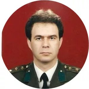 Fikret Emek