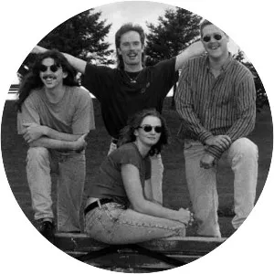 Fine Crowd - Musical group