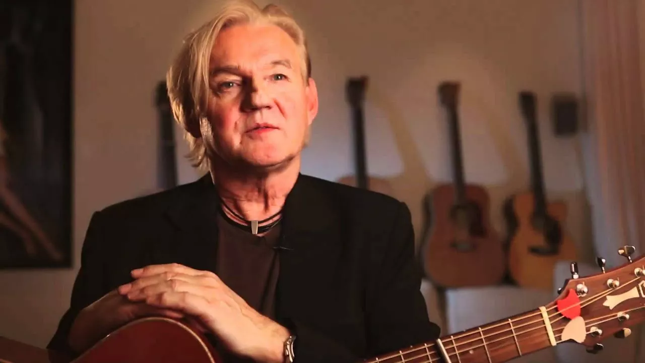 Finn Kalvik - Norwegian singer