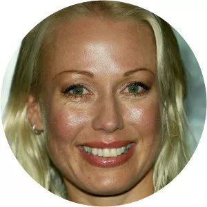 Fiona Horne - Singer