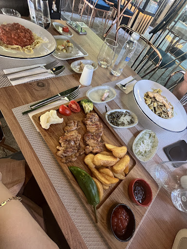Firuze Mezze - Restaurant