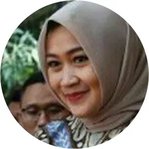 Fitri Handari - Idham Azis' wife