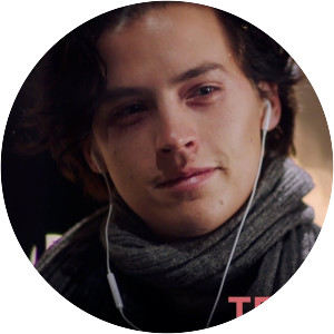 Five Feet Apart - PG-13 2019 ‧ Drama ‧ 1h 57m