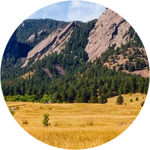 Flatirons - Mountain in Colorado