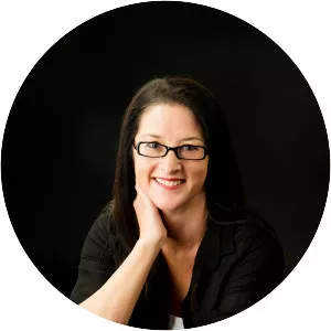 Fleur Ferris - Author