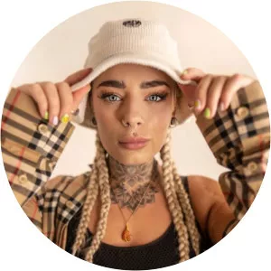 Fleur Shore - Musical artist